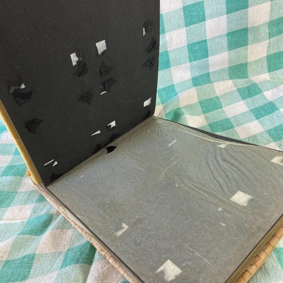 Hand Painted 1950-60s Okinawa Photo Album Shurei Mon - Picture 5 of 10